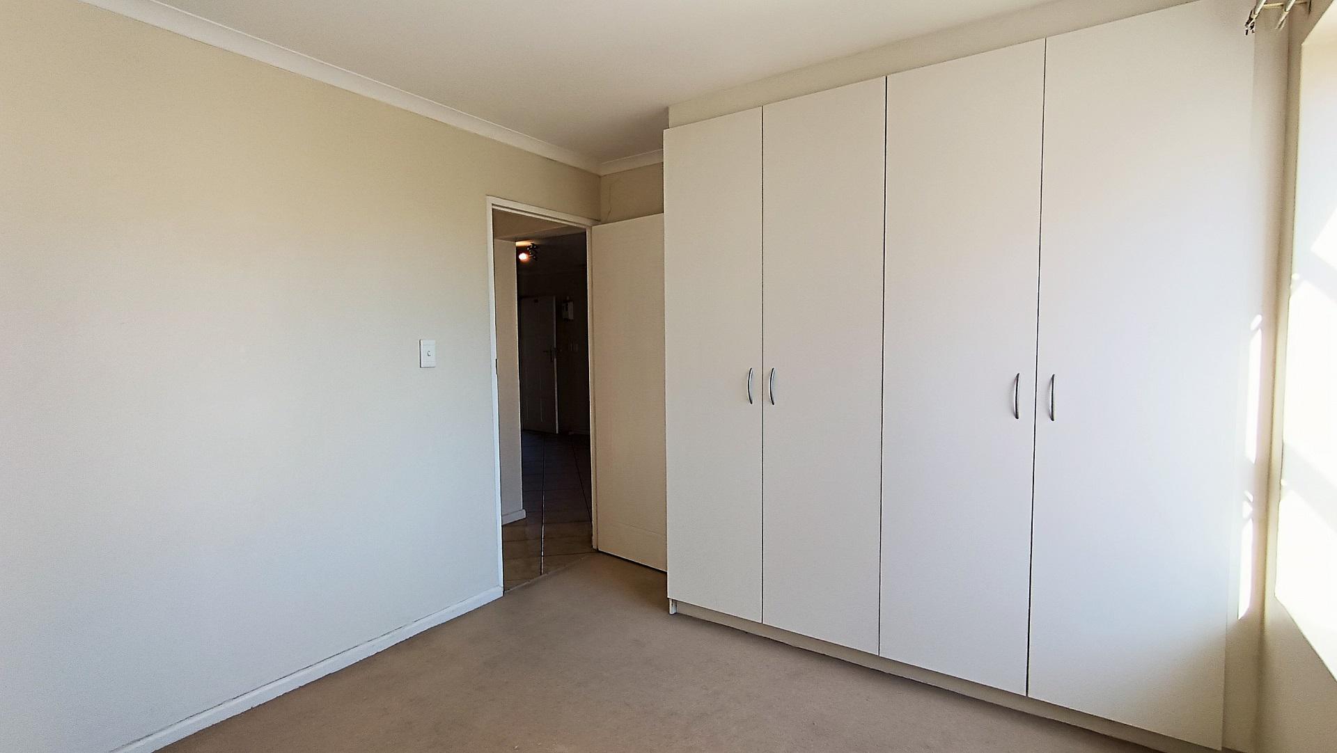 Bed Room 1 - 13 square meters of property in Strand