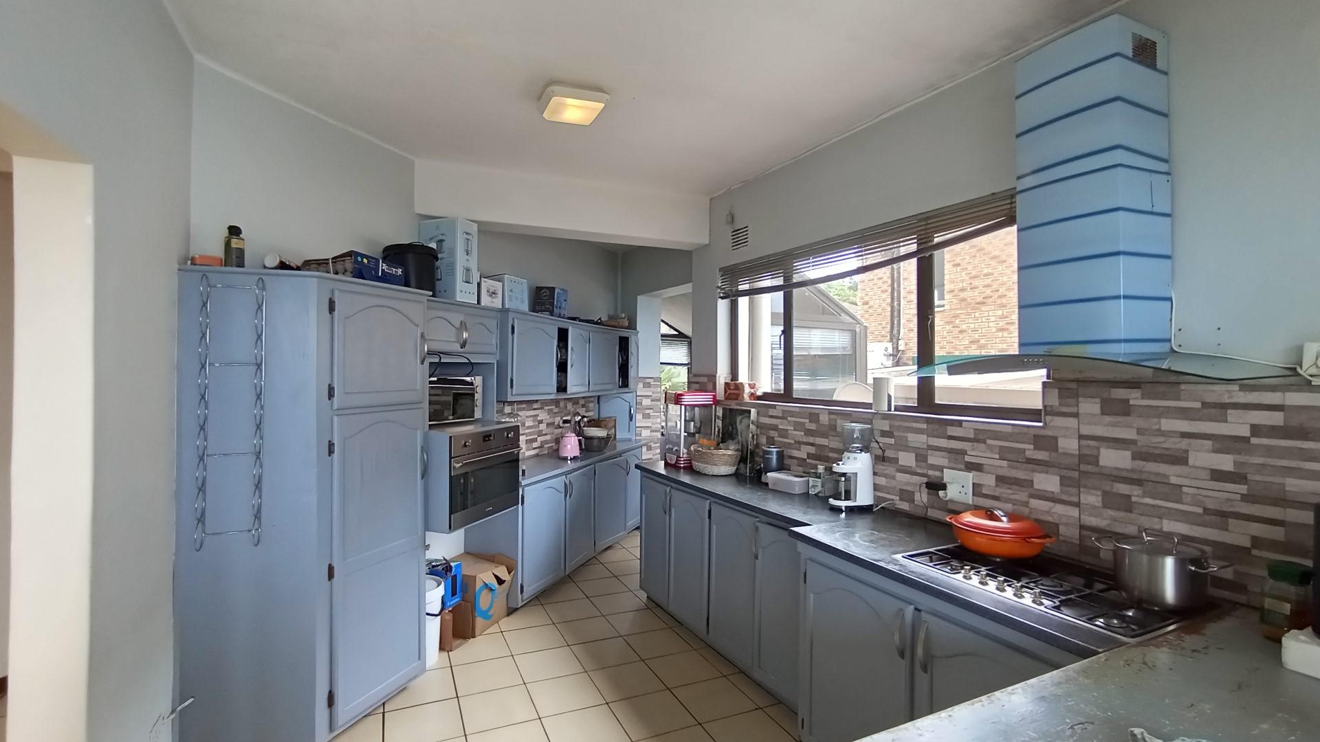 Kitchen - 41 square meters of property in Bluff