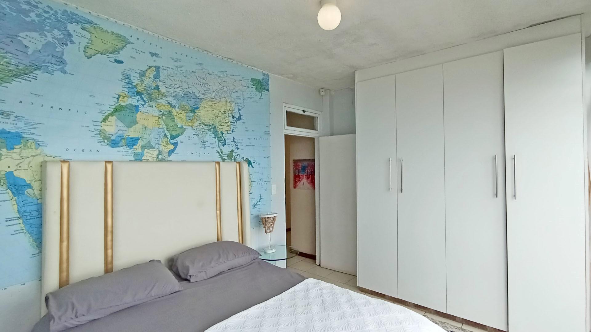 Bed Room 1 - 15 square meters of property in Bluff