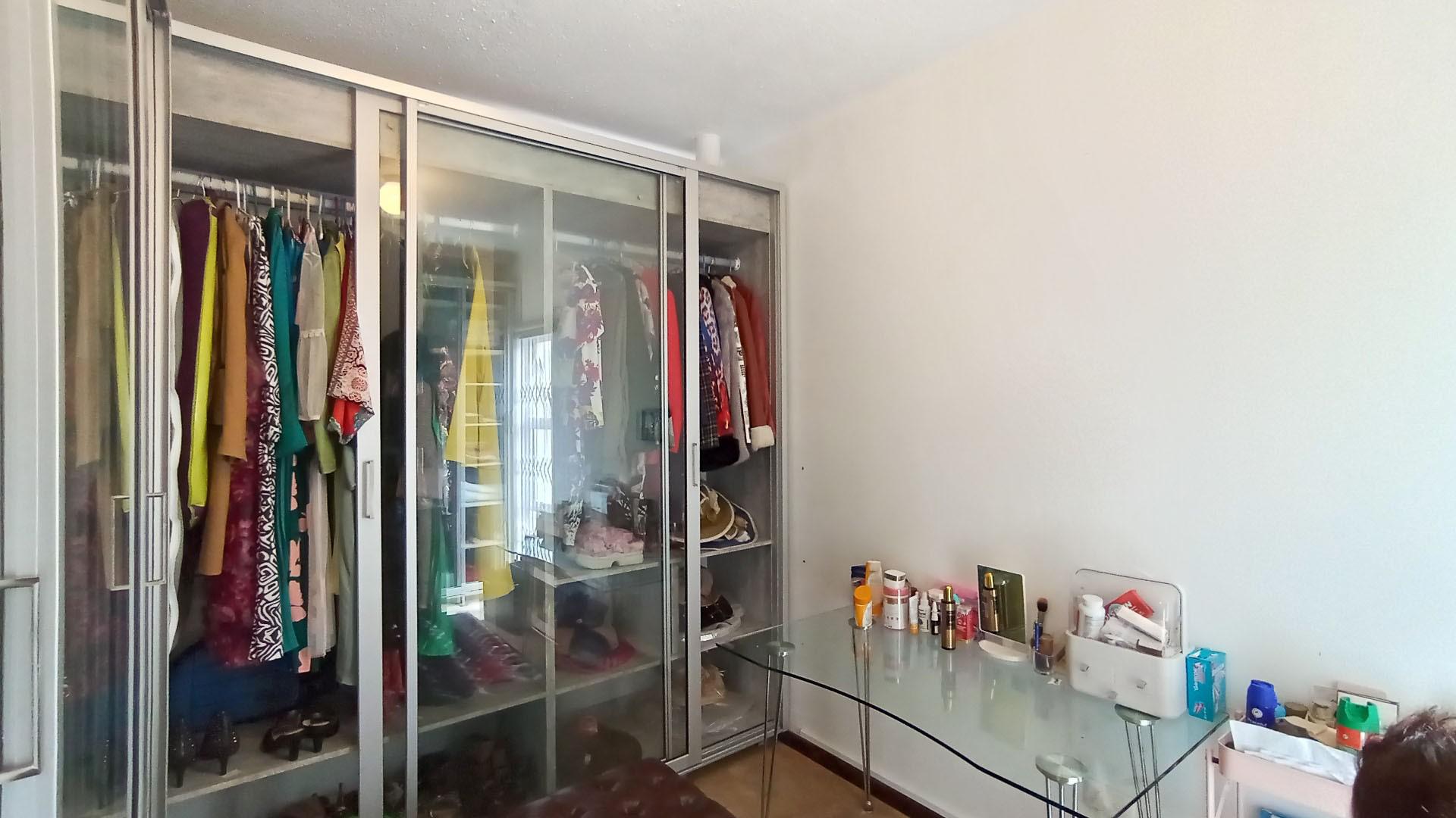 Bed Room 2 - 11 square meters of property in Bluff