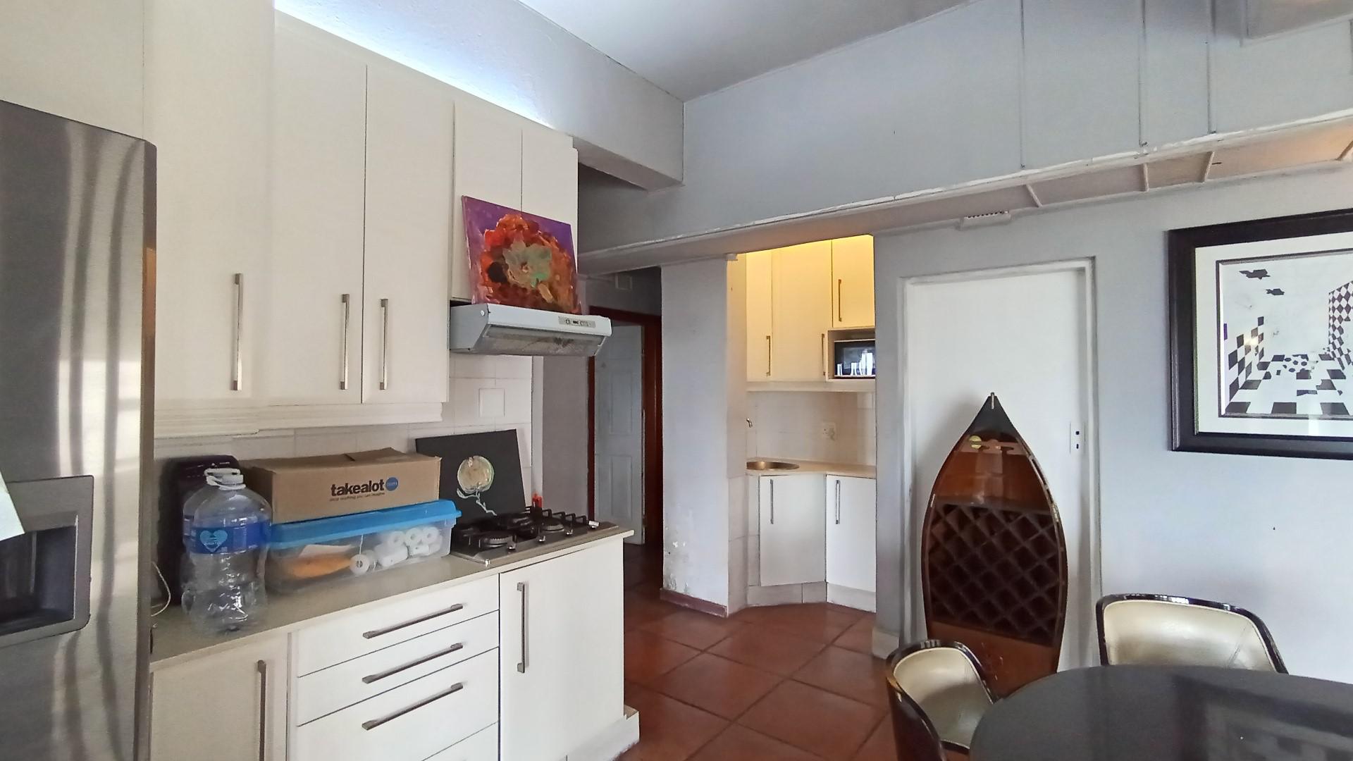 Kitchen - 41 square meters of property in Bluff
