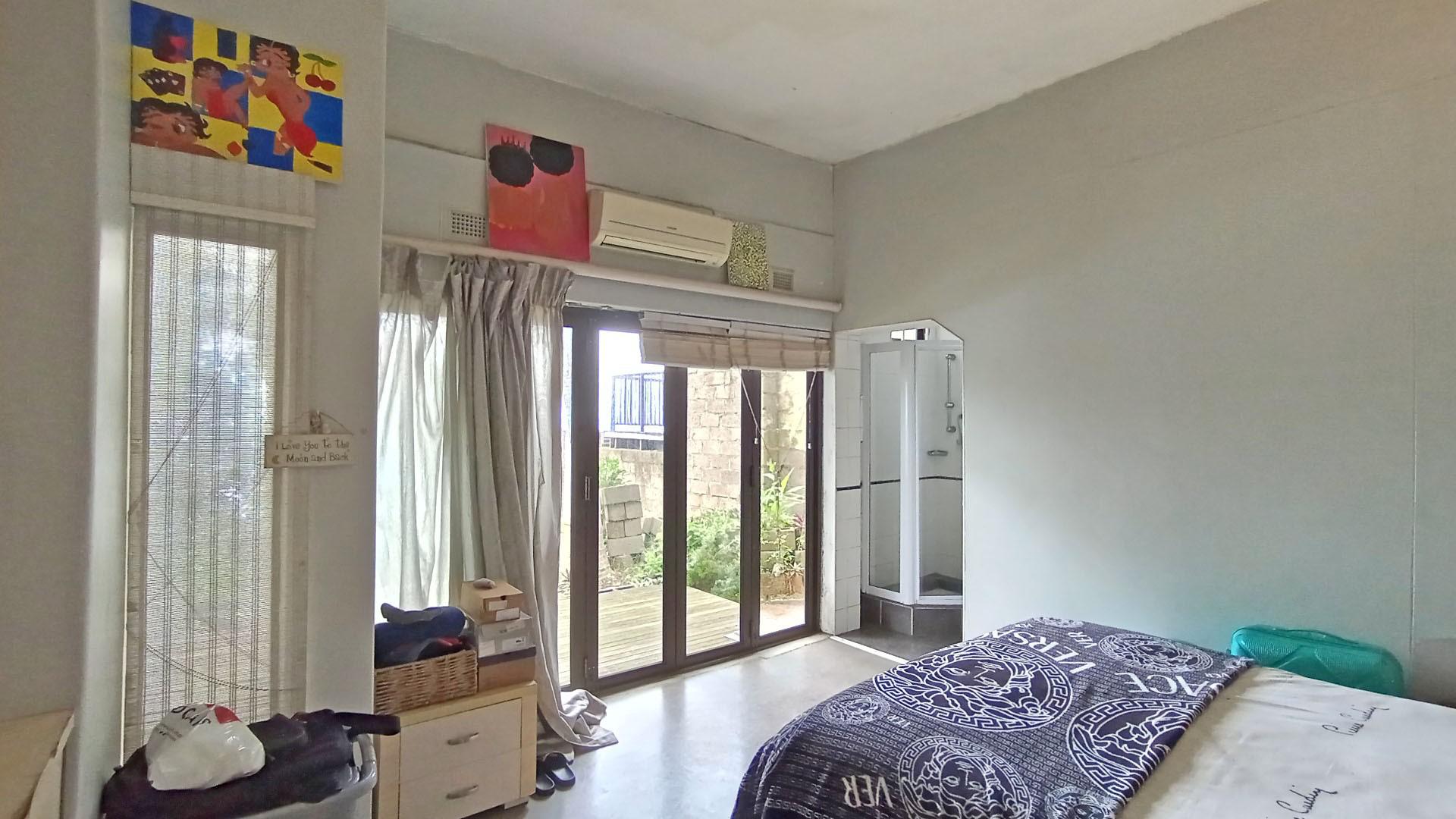 Bed Room 3 - 15 square meters of property in Bluff