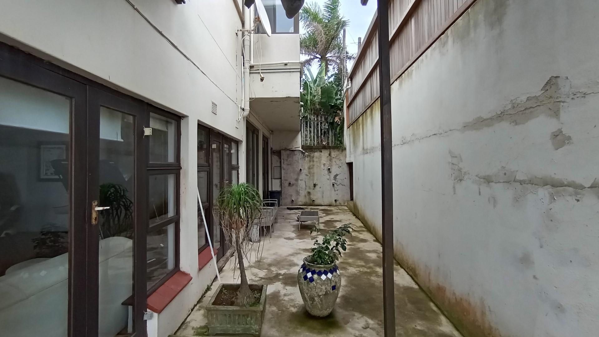 Backyard of property in Bluff