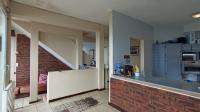 Dining Room - 35 square meters of property in Bluff