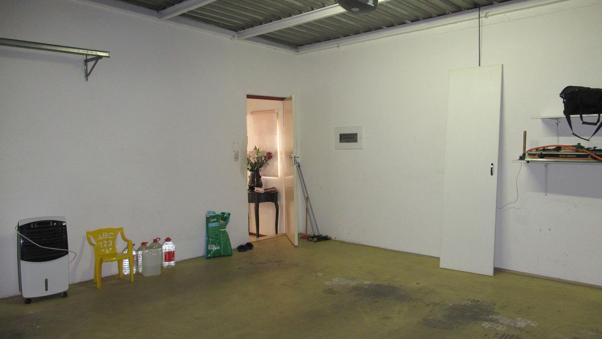 Spaces - 11 square meters of property in Witkoppen