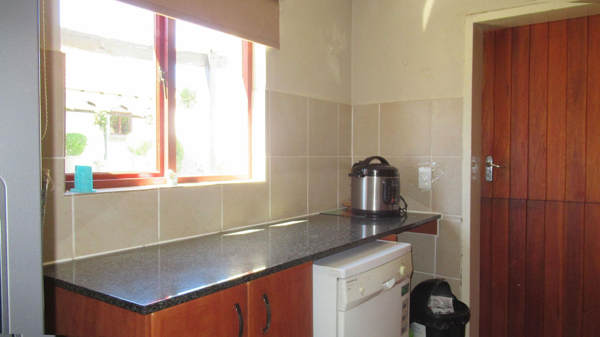 Scullery - 5 square meters of property in Witkoppen