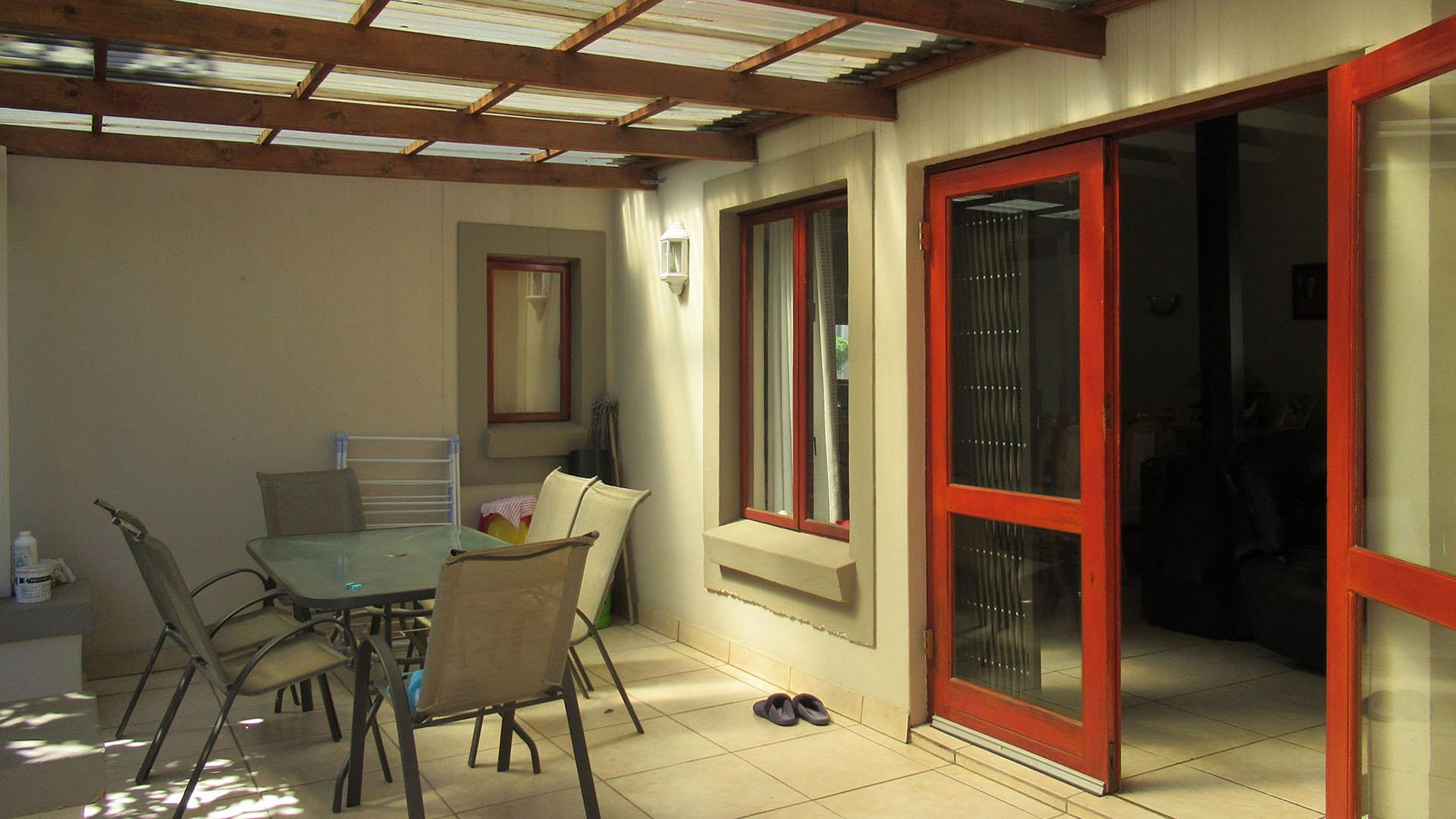 Patio - 26 square meters of property in Witkoppen