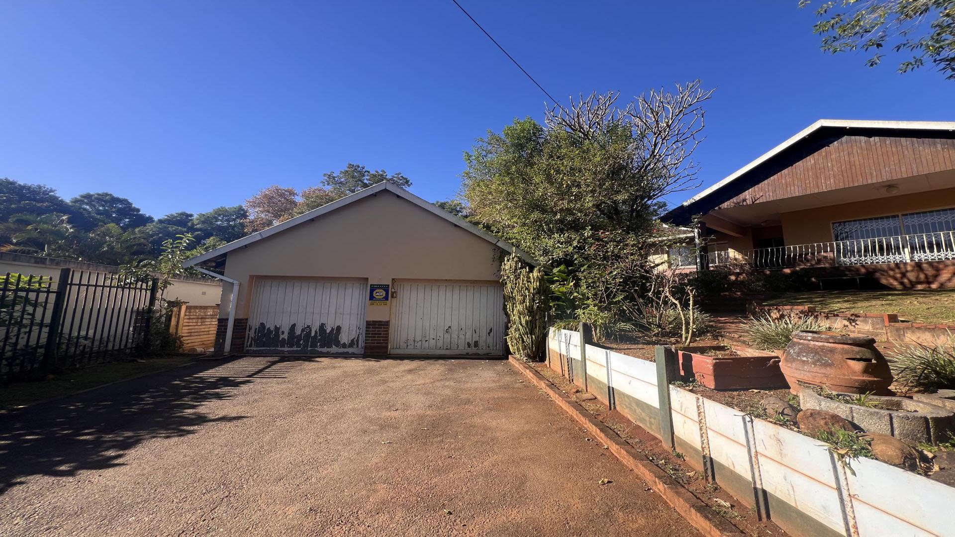 Front View of property in Blackridge