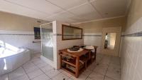 Bathroom 1 of property in Blackridge
