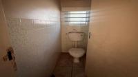 Bathroom 2 of property in Blackridge