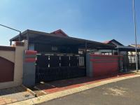  of property in Windmill Park