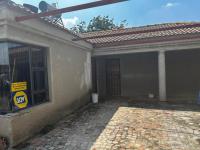 2 Bedroom 2 Bathroom Flat/Apartment to Rent for sale in Klippoortjie AH