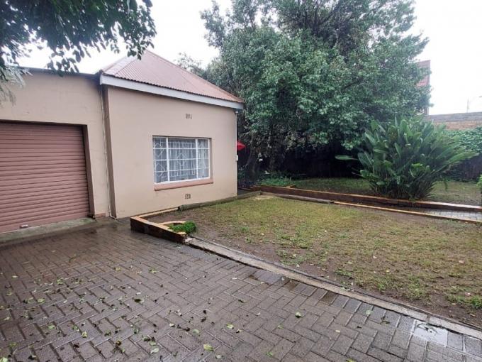 3 Bedroom House for Sale For Sale in Regents Park - MR673691