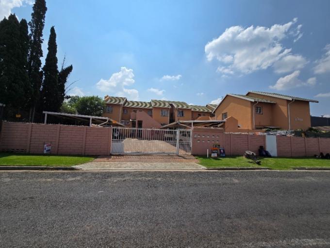 2 Bedroom Apartment for Sale For Sale in Alberton - MR673706
