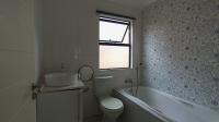 Bathroom 1 - 4 square meters of property in Montana