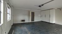 Garage - 43 square meters of property in Montana