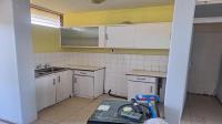Kitchen of property in Muckleneuk