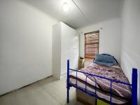 Bed Room 1 of property in Rocklands