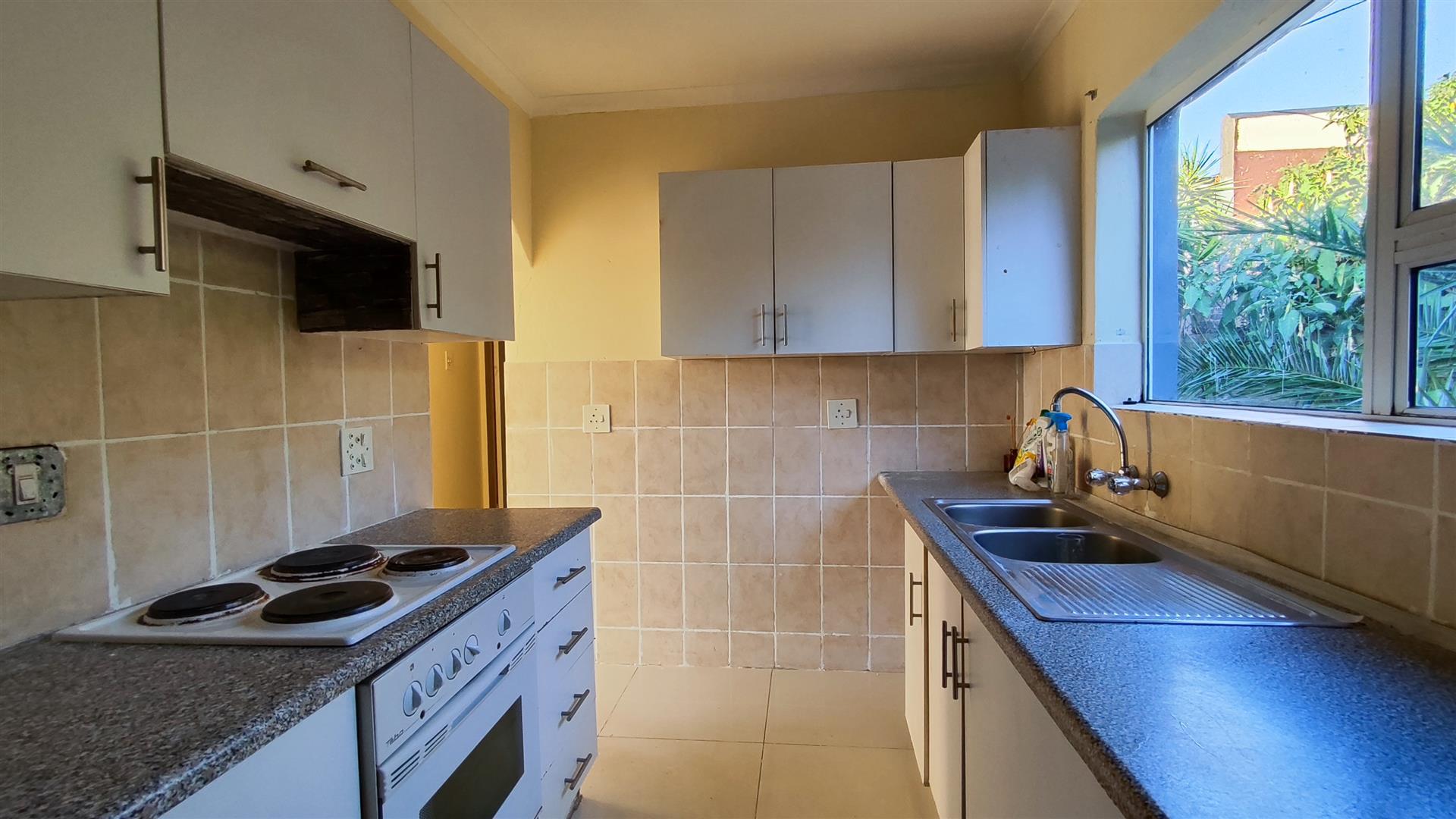 Kitchen - 9 square meters of property in Terenure