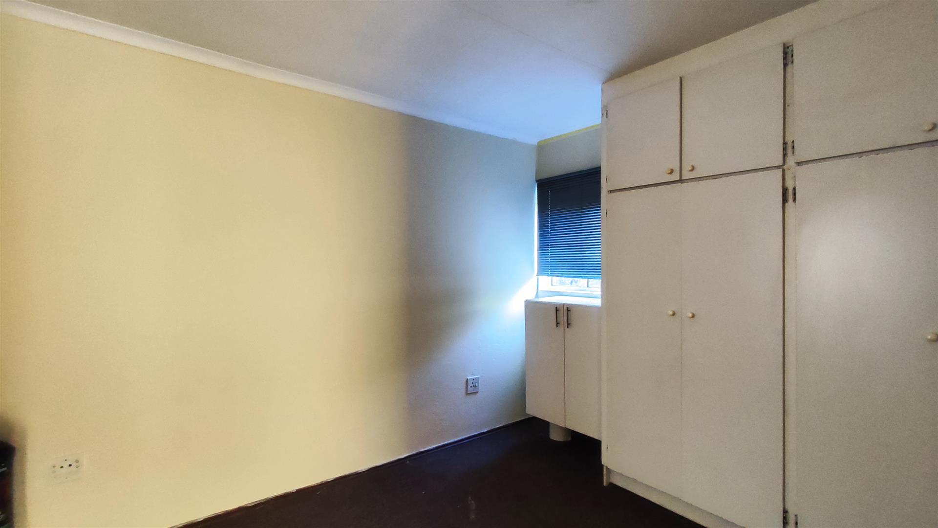 Main Bedroom - 14 square meters of property in Terenure