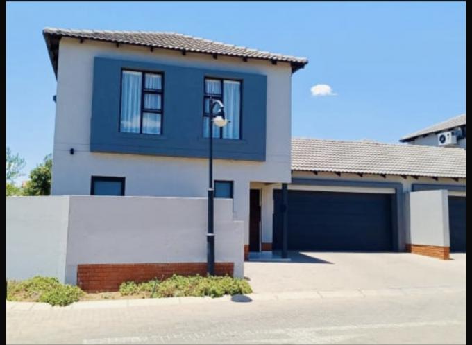 3 Bedroom Apartment for Sale For Sale in Equestria - MR673771