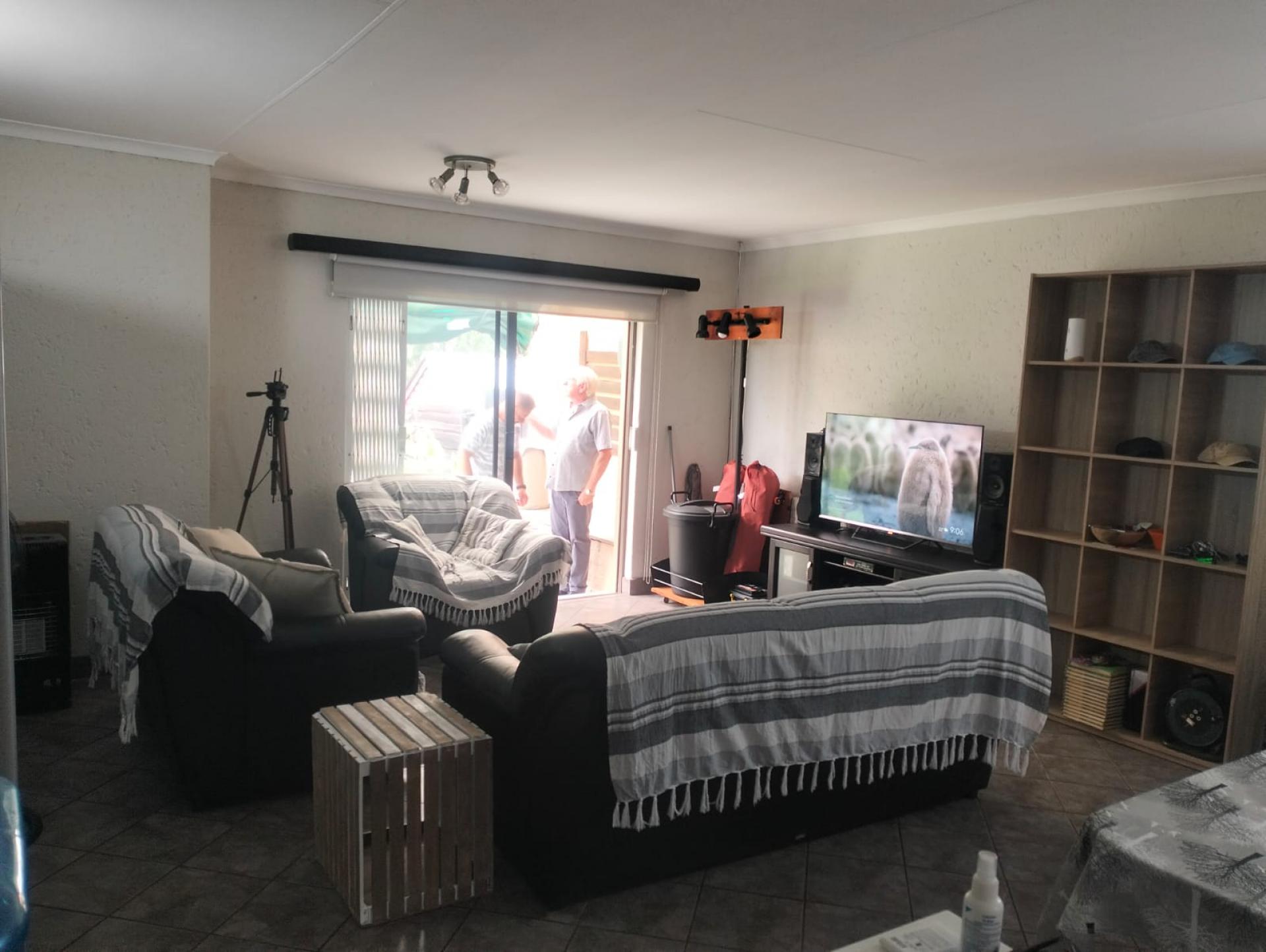  of property in Roodekrans