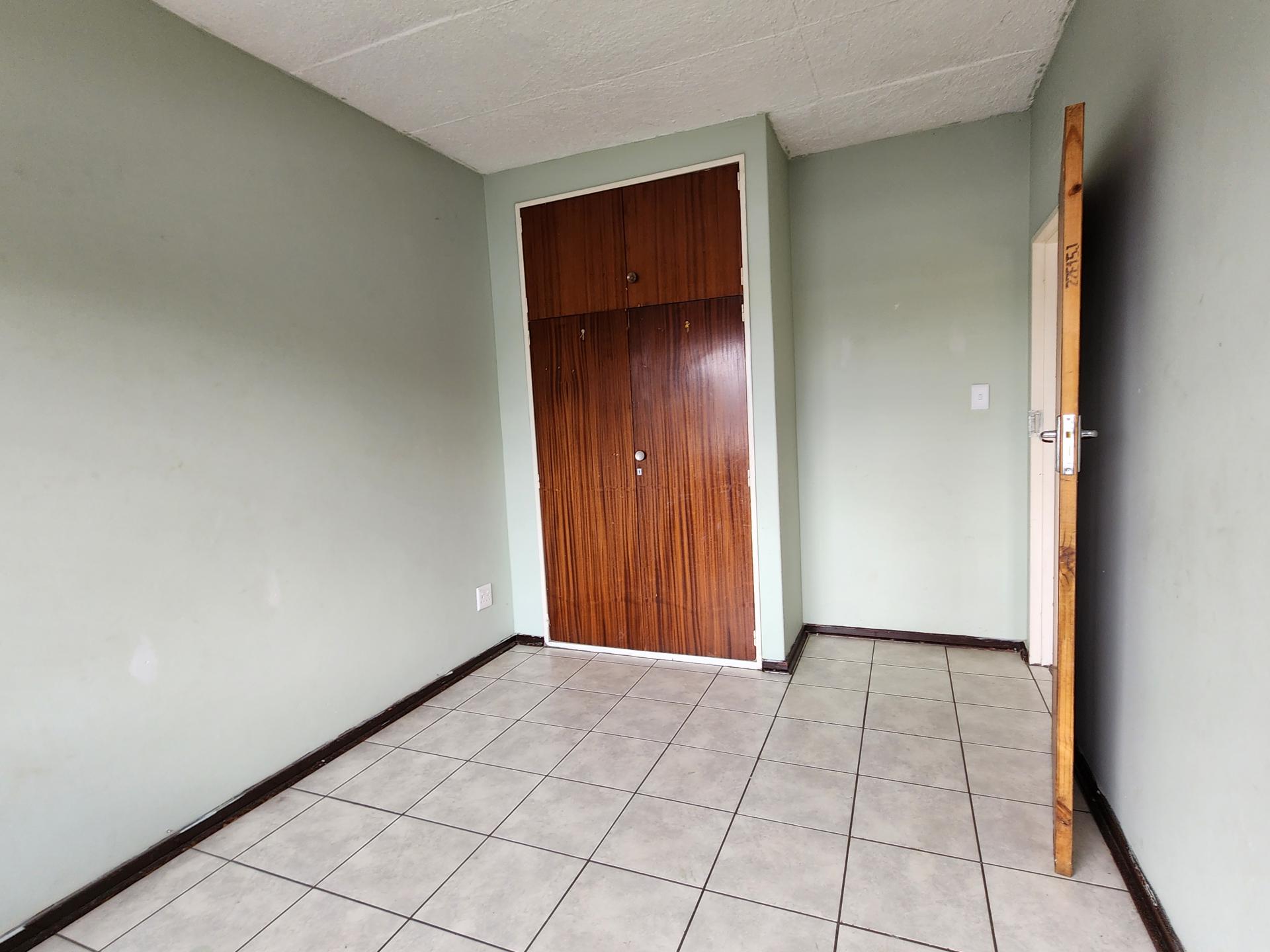  of property in Cruywagenpark