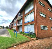 2 Bedroom 1 Bathroom Flat/Apartment for Sale for sale in Cruywagenpark