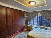  of property in Bendor