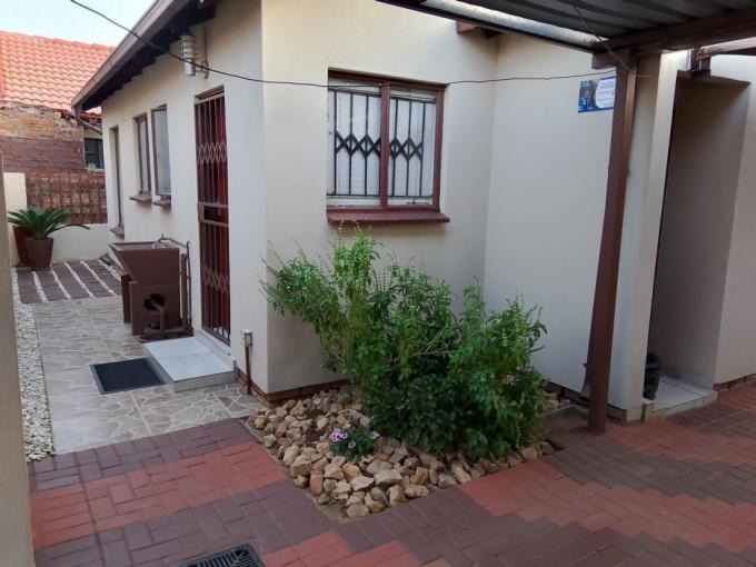 3 Bedroom House for Sale For Sale in Soshanguve - MR673834