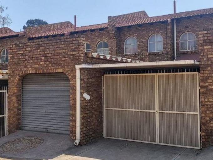 3 Bedroom Duplex for Sale For Sale in Middelburg - MP - MR673835