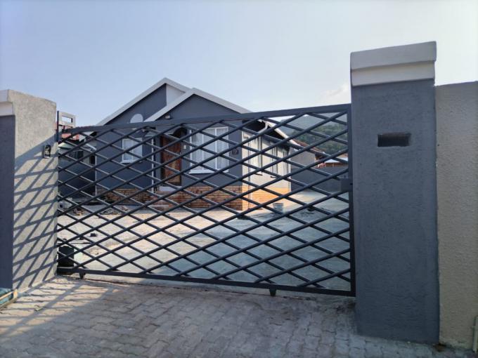 3 Bedroom House for Sale For Sale in Tlhabane West - MR673844