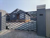 3 Bedroom 1 Bathroom House for Sale for sale in Tlhabane West