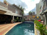  of property in Bendor