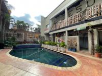  of property in Bendor
