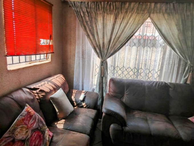2 Bedroom House for Sale For Sale in Gem Valley - MR673882