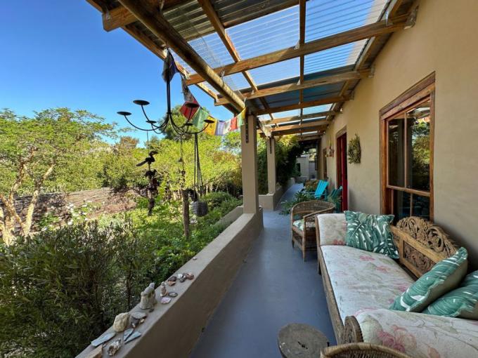 4 Bedroom House for Sale For Sale in Barrydale - MR673893