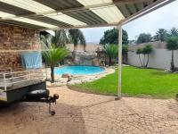 of property in Suideroord