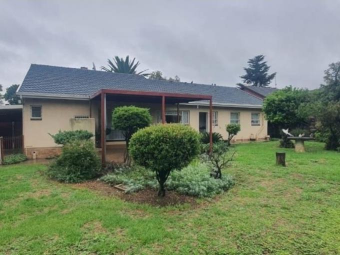 3 Bedroom House for Sale For Sale in Brackendowns - MR673912