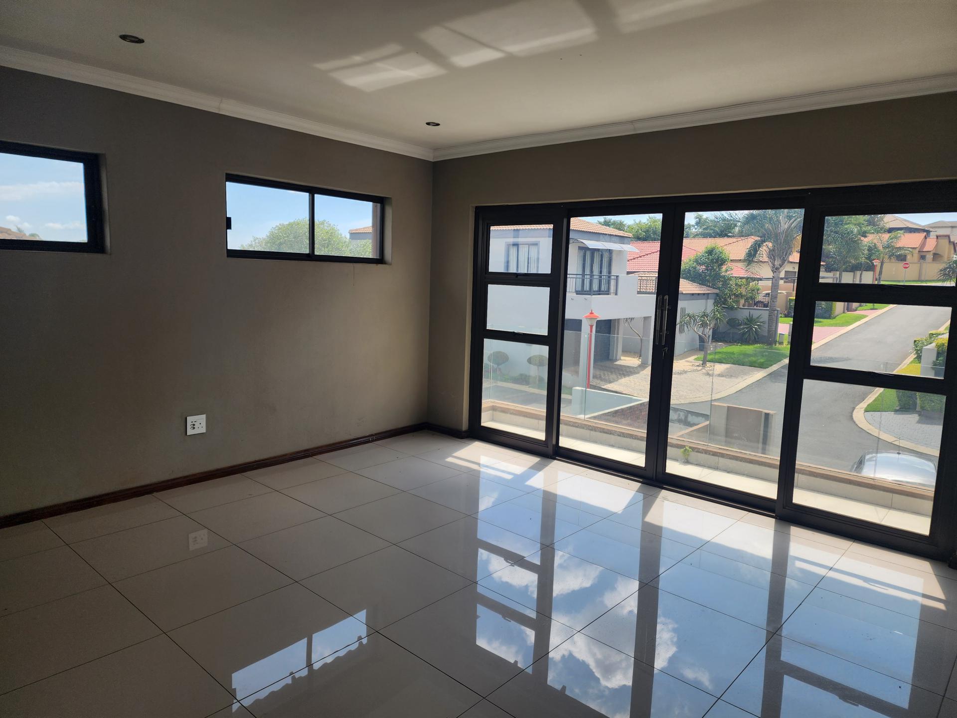  of property in Amberfield Valley