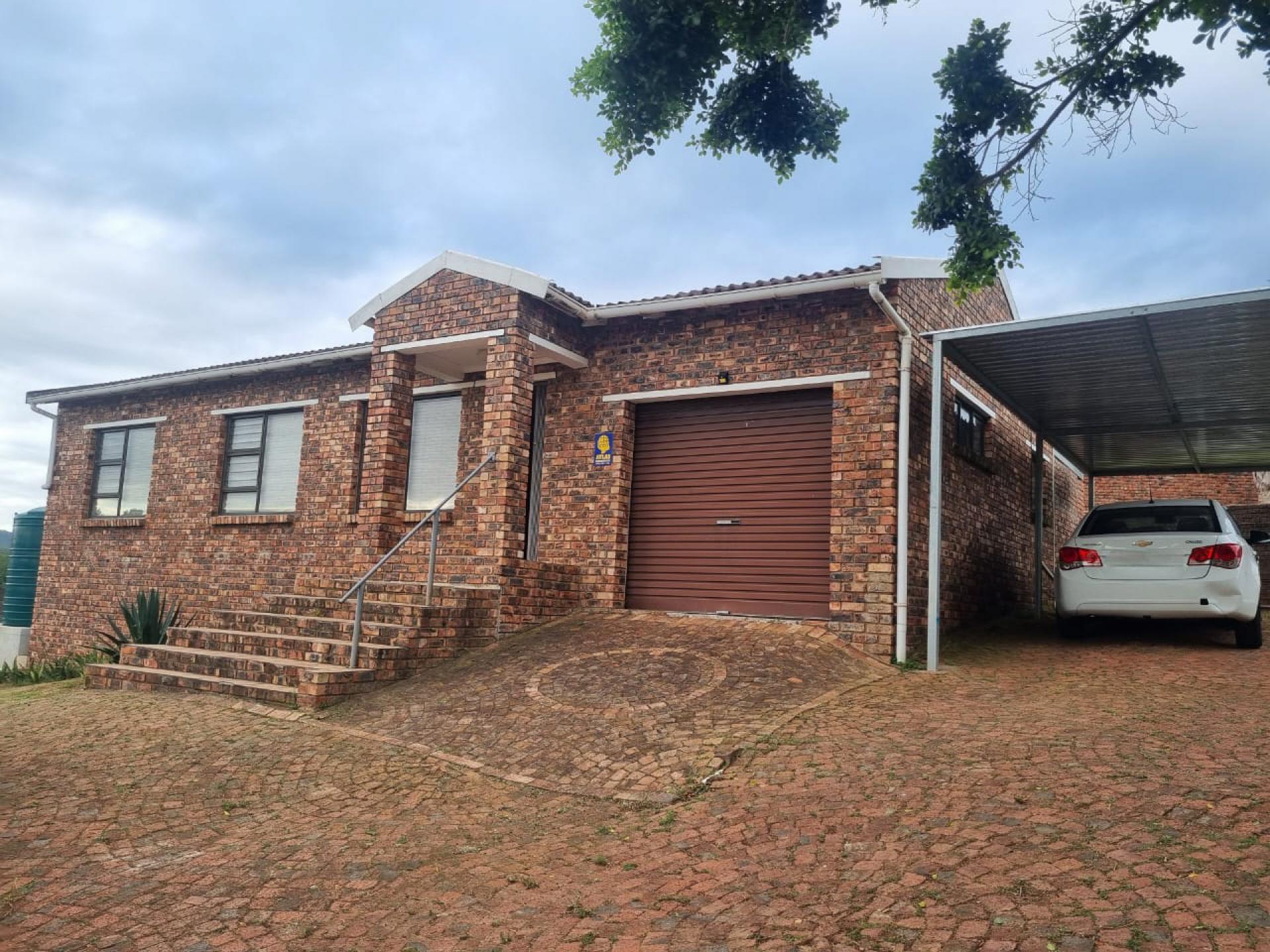 Front View of property in Uitenhage