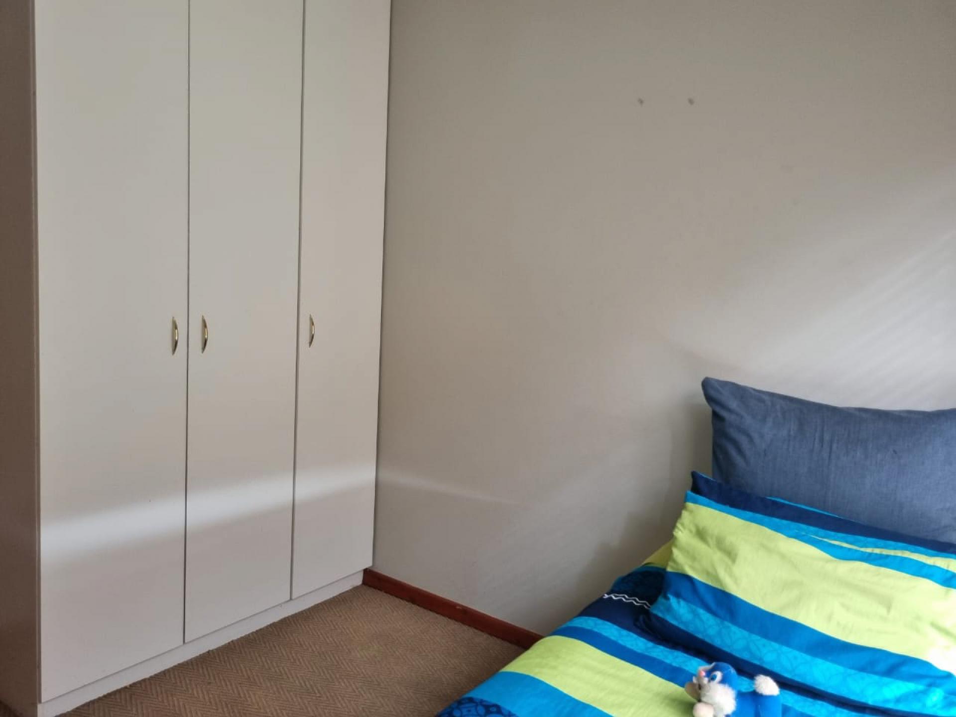 Bed Room 1 of property in Uitenhage