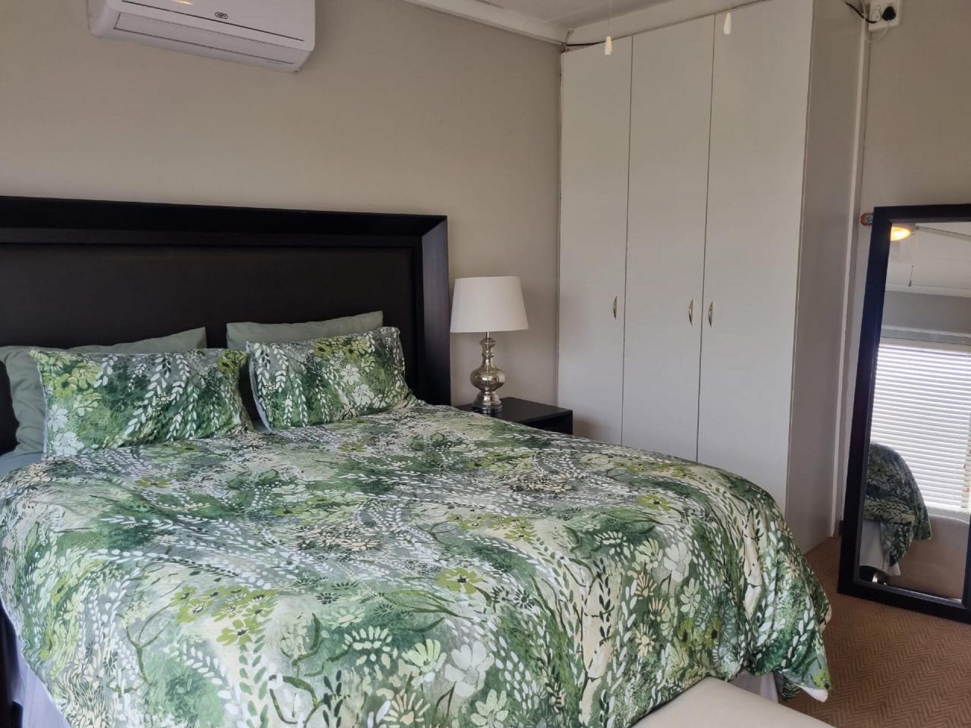 Bed Room 2 of property in Uitenhage