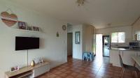 Lounges - 23 square meters of property in Greenstone Hill