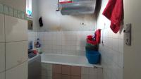 Bathroom 1 - 6 square meters of property in Muckleneuk