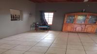 Lounges of property in Uitenhage