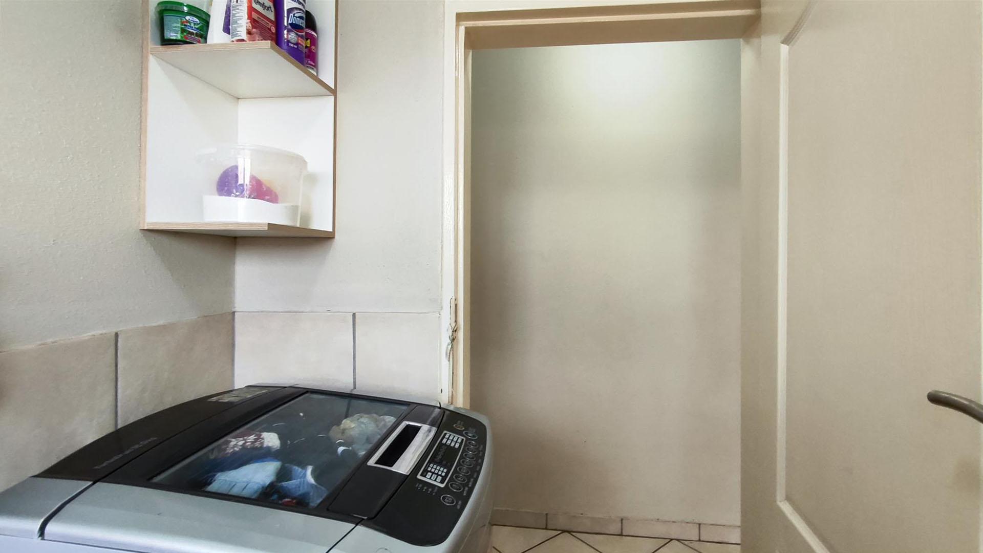 Bathroom 1 - 4 square meters of property in Alliance