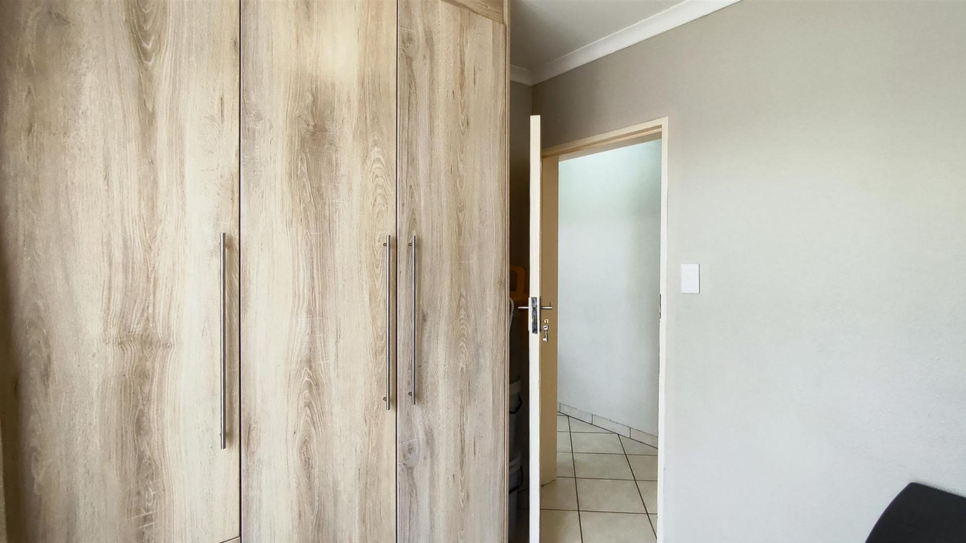 Bed Room 1 - 7 square meters of property in Alliance