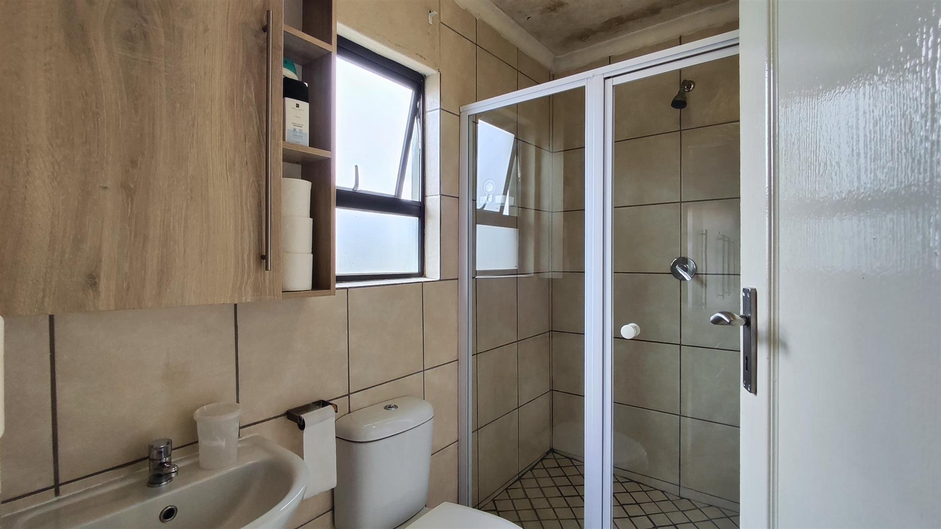 Main Bathroom - 4 square meters of property in Alliance