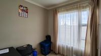 Bed Room 1 of property in Alliance